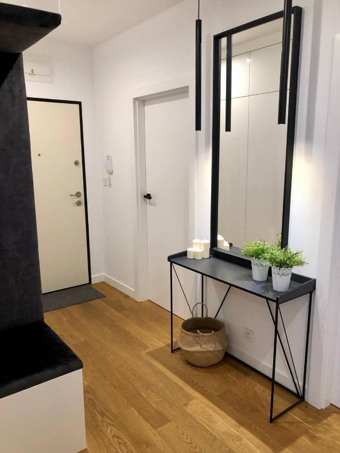 Apartaments Airport Okecie Premium Warschau Exterior foto