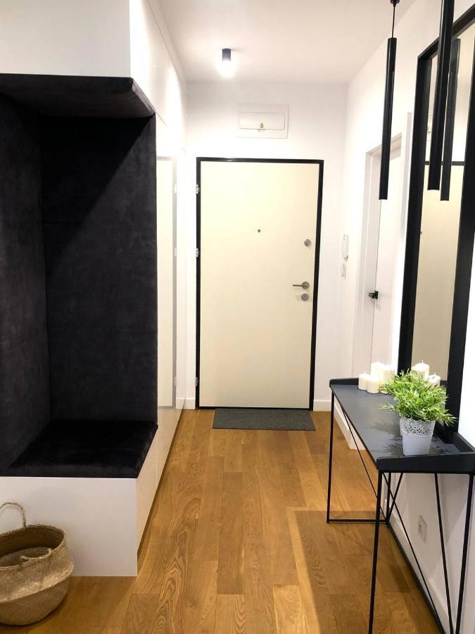 Apartaments Airport Okecie Premium Warschau Exterior foto